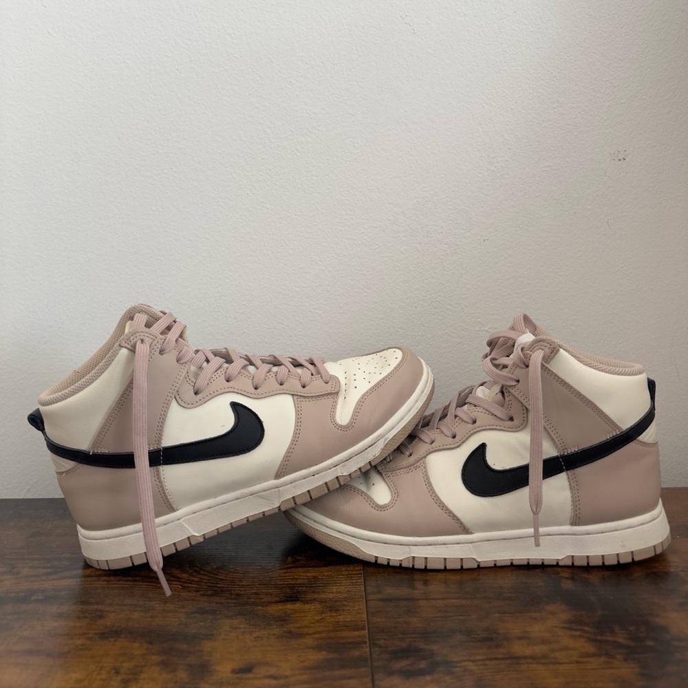 Wmns Dunk High 'Fossil Stone'